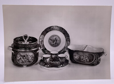 VTG Postcard - The Queen s Gallery, Buckingham Palace - Dinner Service Sevres
