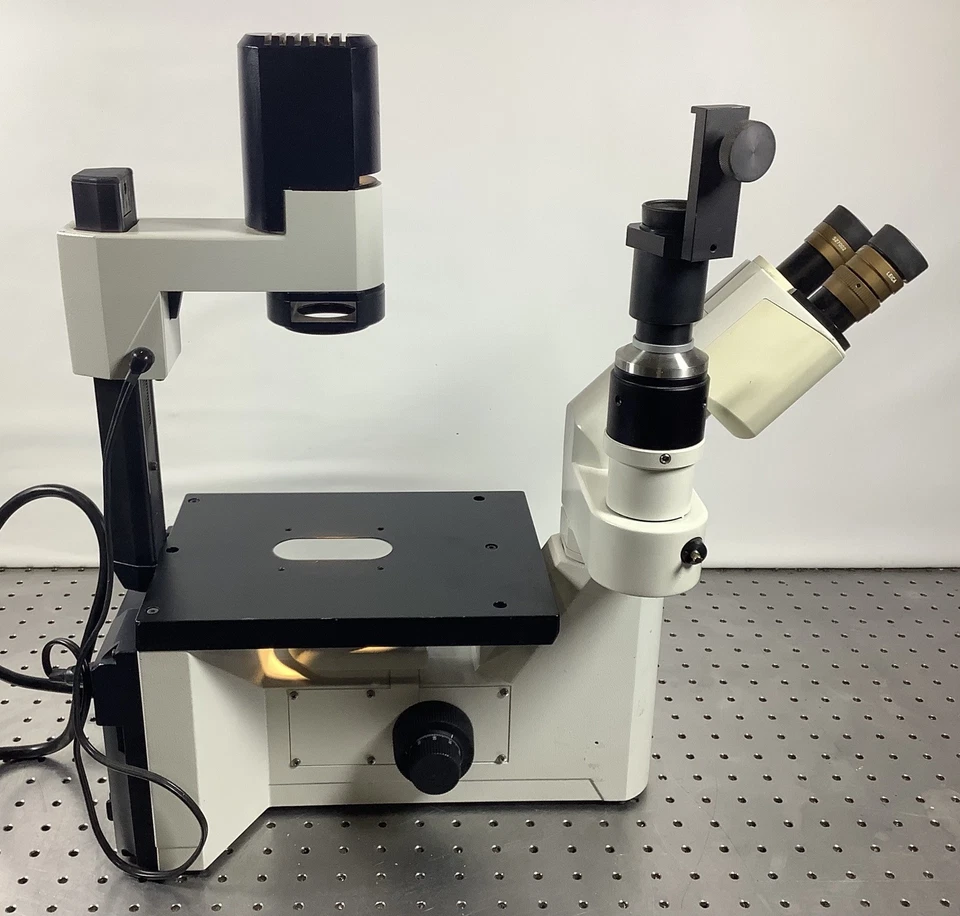 Microscopio invertido Leica DMIL 090-135-001 Foto 2 de 4