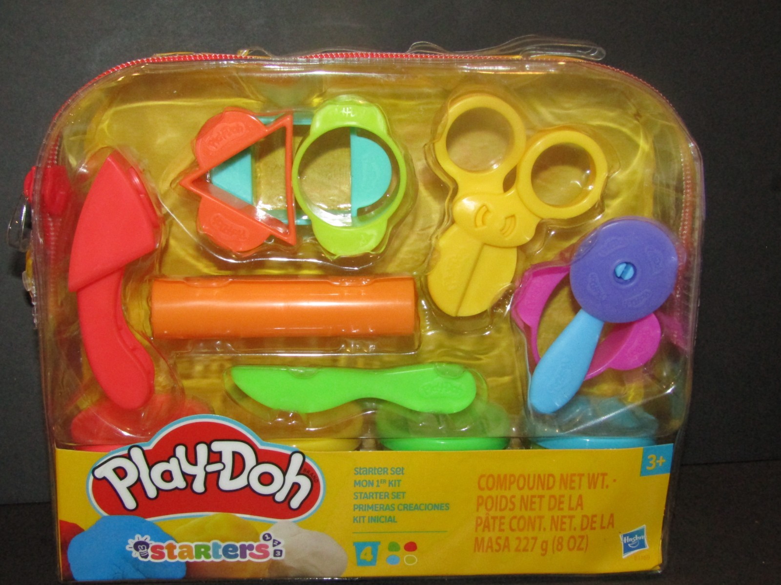 By Hasbro 9 Piece Set With 4 Play-doh Cans