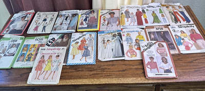 Simplicity Patterns Miss sizes 6 - 14  Vintage lot of 18 Dresses, tops - cut