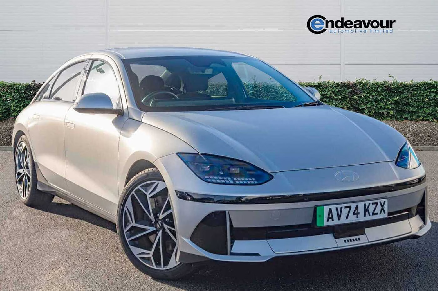 2025 Hyundai IONIQ 6 E (228ps) Premium 77kWh (Single Motor) RWD Saloon Electric