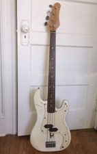 Vintage White Electric Bass Guitar. Fender Squier P-Bass Style. READ