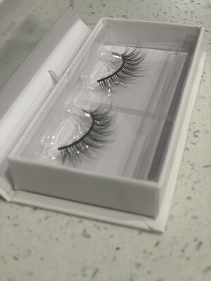 Lilly Lashes Lite Faux Mink -  ROYALTY  - 100% Authentic NIB Vegan
