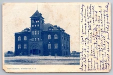 High School Wahpeton ND C1907 UDB Postcard AA18
