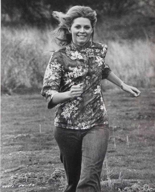 ABC Vintage Original BW 8x10 Press Photo Lindsay Wagner The Bionic Woman 
