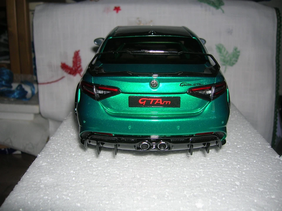 Alfa Romeo Giulia GTAm green verde 1/18 Otto Ottomobile  cod. OT989 limited 999 - Immagine 3 di 4