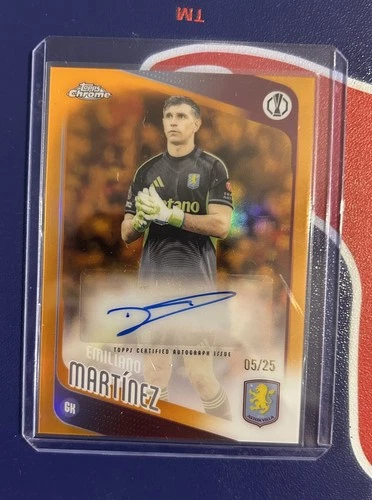 2025-26 Topps Chrome UEFA UCC Emiliano Martinez Aston Villa Orange  Auto /25