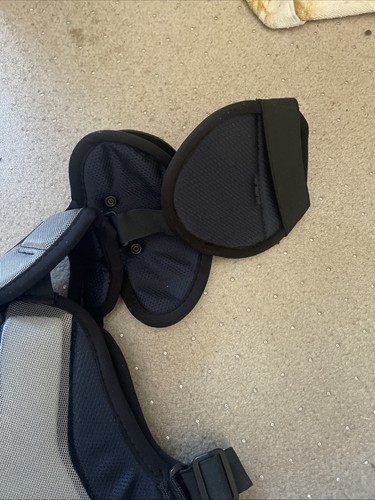 Debeer Lacrosse Intrepid Shoulder Pads Size Small - Picture 9 of 11