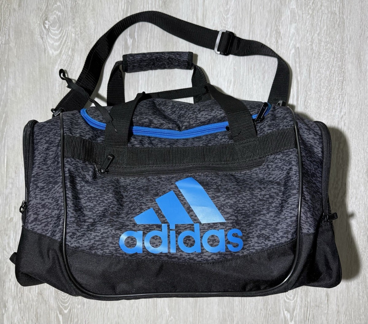 adidas キャディバッグ 黒/青 adidas Duffel Gym Bag Black Blue Ripstop Logo End Pockets Sports