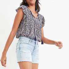 Old Navy Women's Mid-Rise Distressed Button-Fly Cut-Off Jean Shorts Size 8