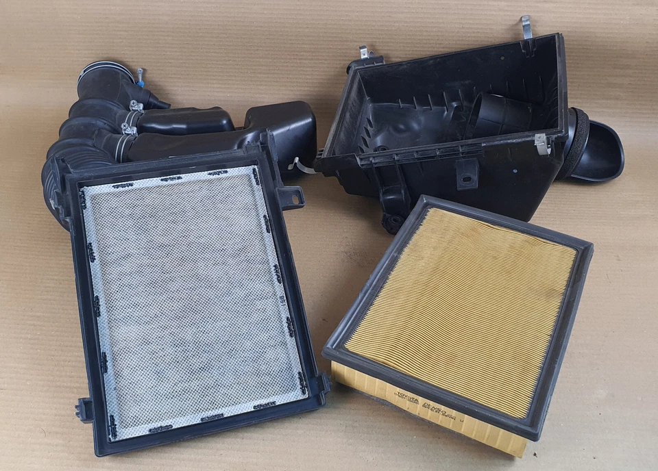 丰田 4Runner FJ 巡洋舰空气净化器过滤器盒外壳 完整 17705-31381 — 第 2/4 张图片