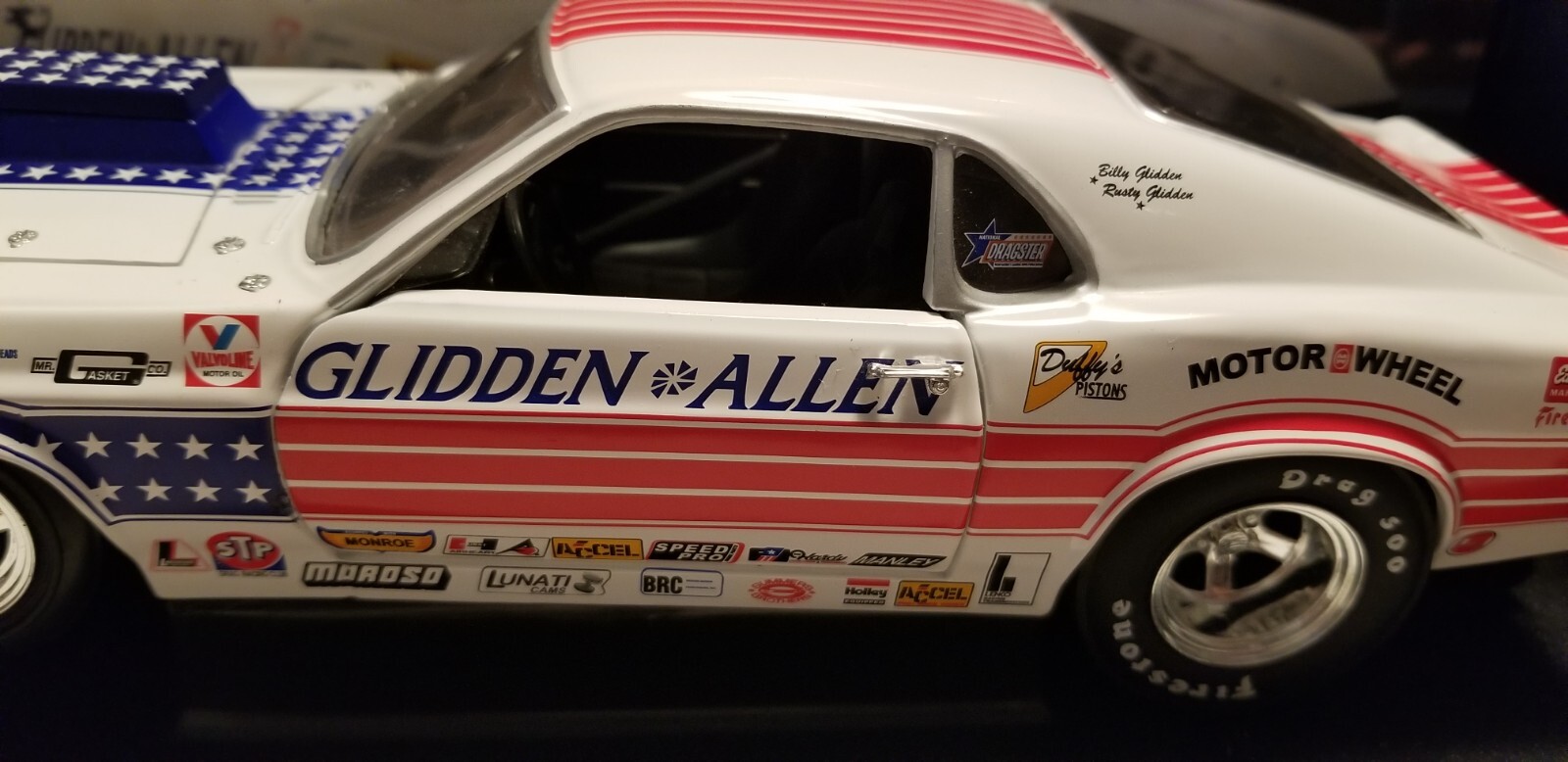 Picture 2 of 24