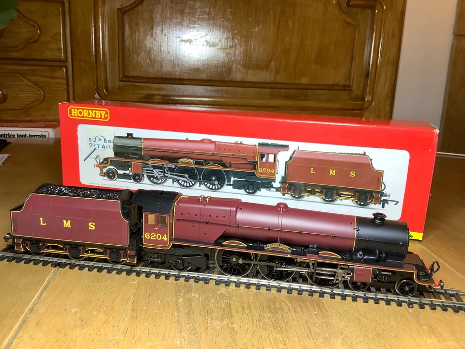 Hornby R2313 LMS 4-6-2 Princess Royal Class Loco 6204 Princess Louise - Image 2 of 4