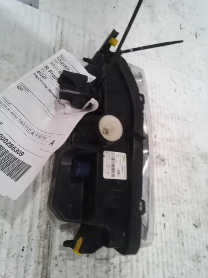 Land Rover Range Rover Sport 2015 conjunto de luces antiniebla derecha negro 472621 usado Foto 2 de 3