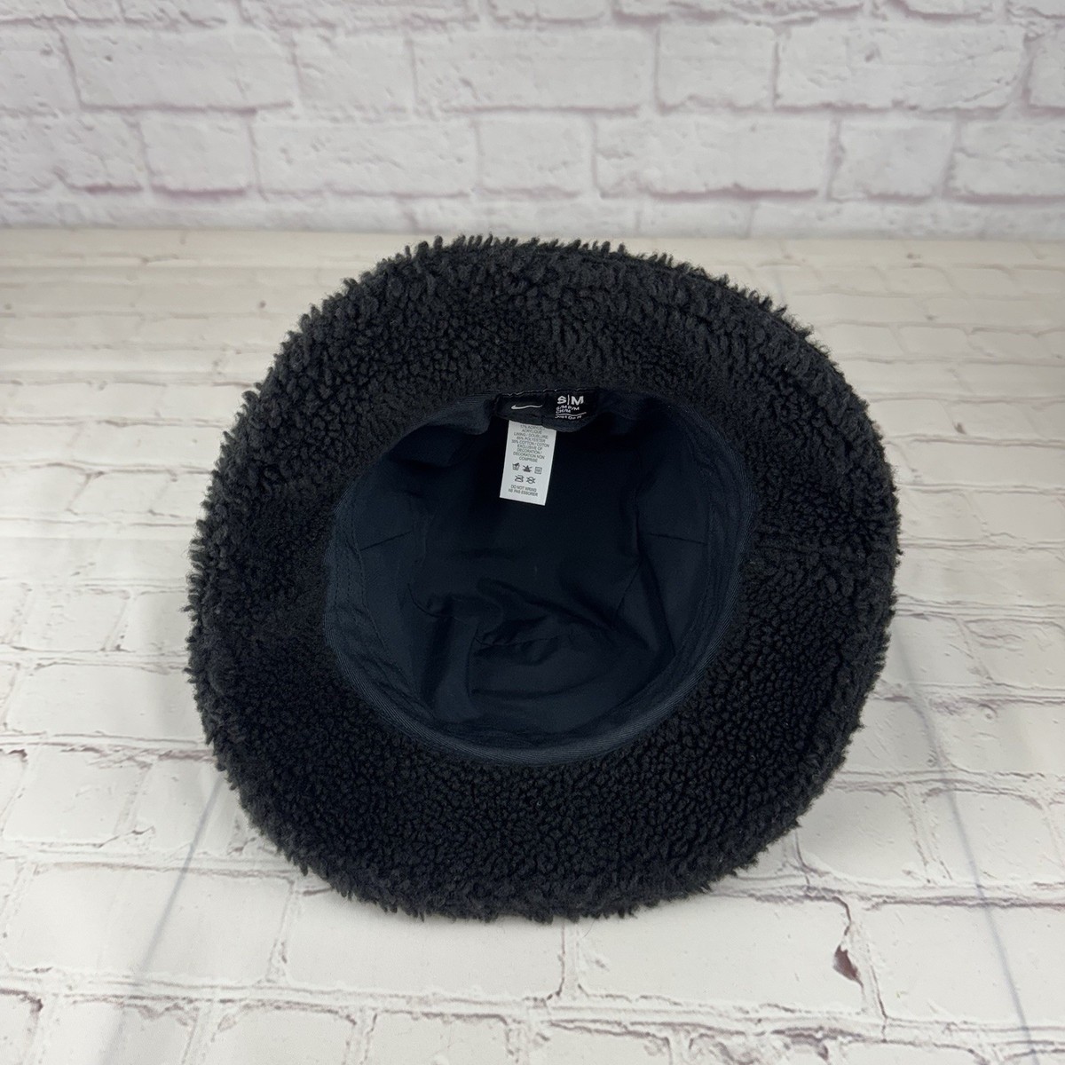 Nike Big Kids Winterized Fleece Sherpa Black Bucket Hat Size 
