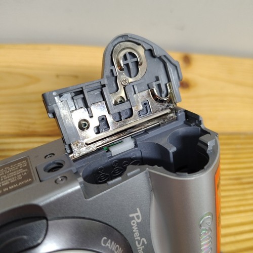 Canon PowerShot A40 Digital Camera, 2MP, Silver, Tested and Works - Picture 18 of 24