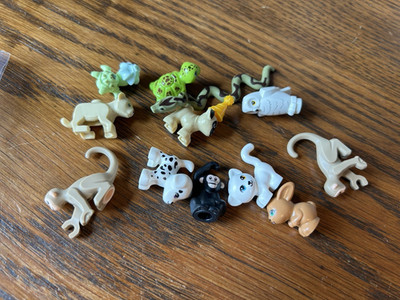 GREAT LOT OF TWELVE RANDOM LEGO ANIMAL MINI FIGURES  WITH FREE SHIPPING
