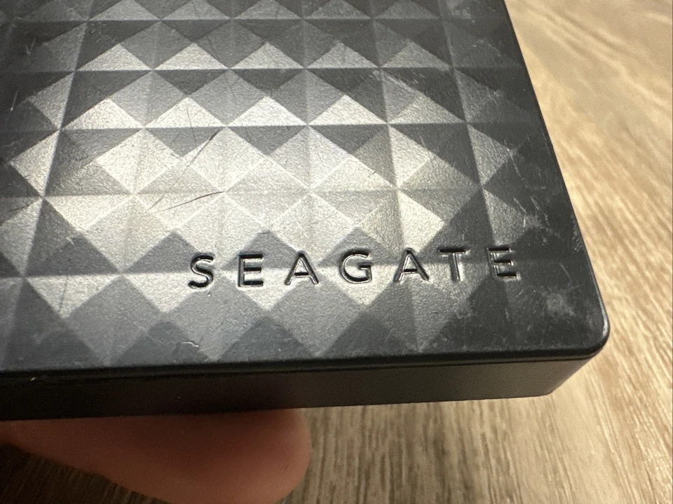 Seagate SRD0NF1 2TB Storage Portable External Hard Disk Drive - Image 2 of 4