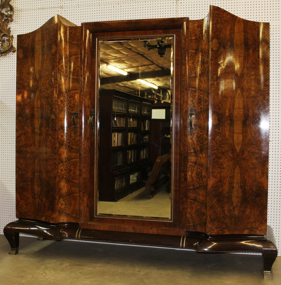 Antiguo juego de dormitorio de 6 piezas de nogal burl francés campestre con incrustaciones plateadas Foto 3 de 4