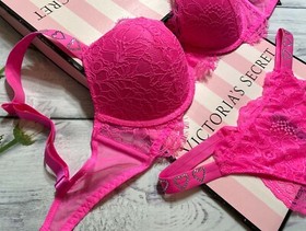Victoria&rsquo;s Secret Very Sexy Lace Hearts Shine Strap Push-Up Bra Set Pink