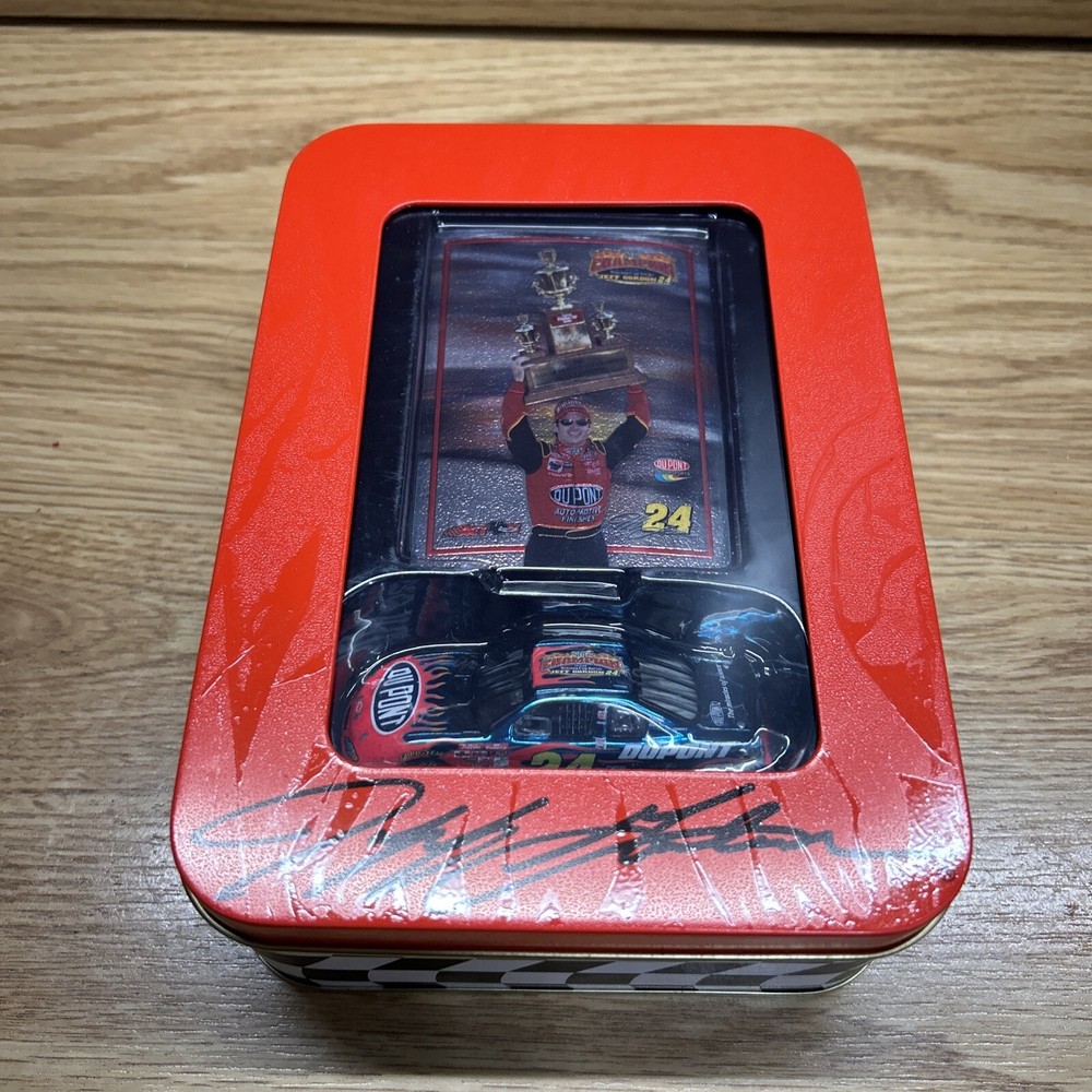 2002 Action Jeff Gordon #24 Diecast Race Car with sports card in collectible Tin