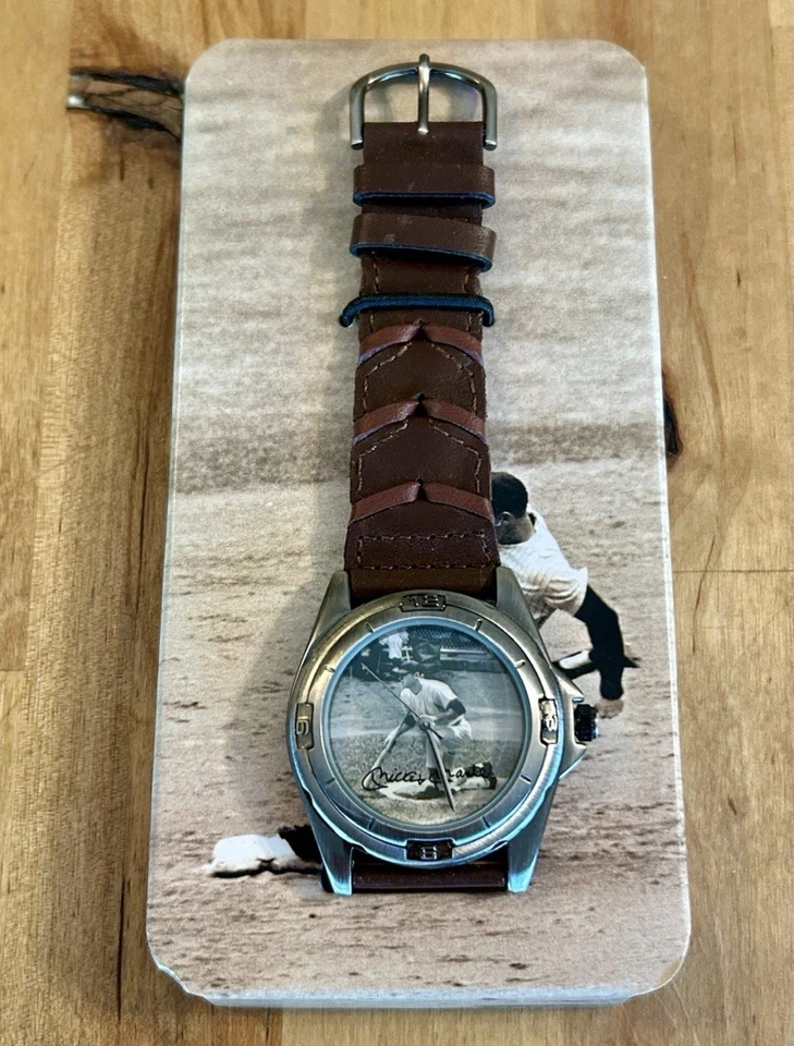 RELOJ PULSERA VINTAGE LIFE MAGAZINE Serie Coleccionista MICKEY MANTLE Leyendas del Béisbol Foto 3 de 4