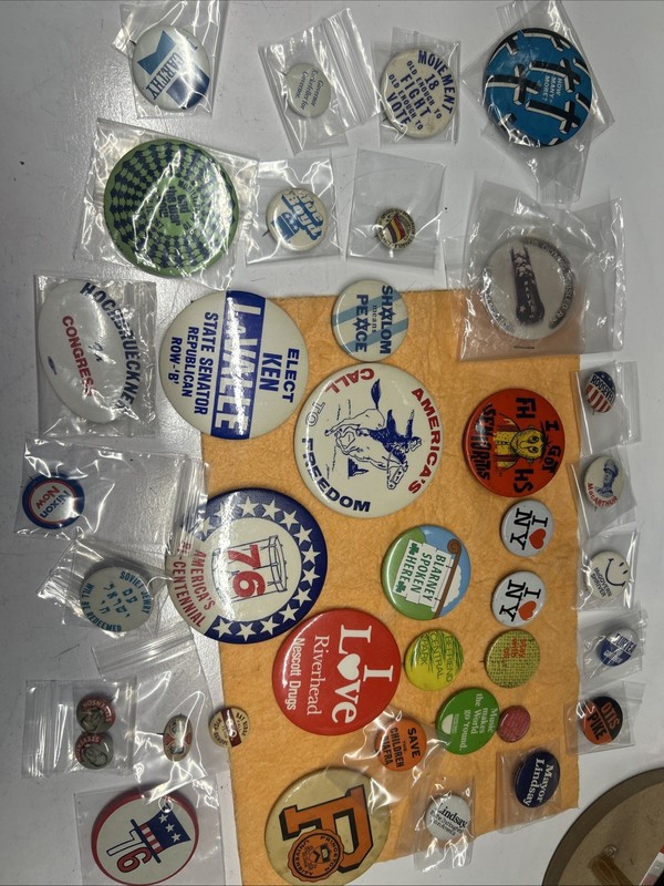 Lot Of Vintage Political Button /Pins Election, Vietnam, Bicentennial,