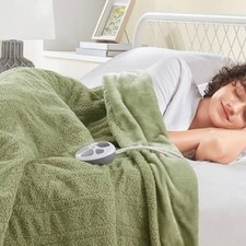 Serta NWT Heated Dream Soft Plush Blanket