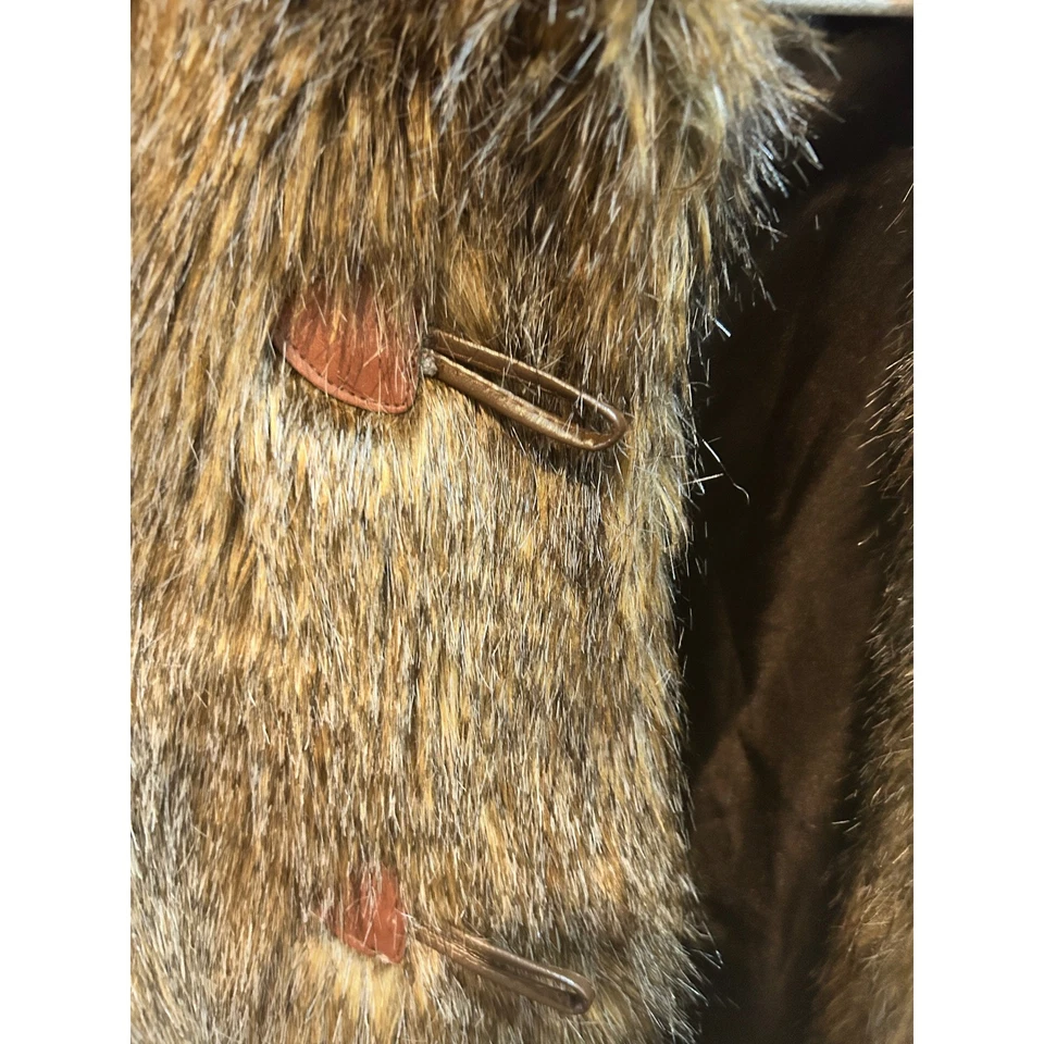 Pamela McCoy女式人造毛皮背心棕色棕褐色连帽无袖护目镜闭合 — 第 3/4 张图片