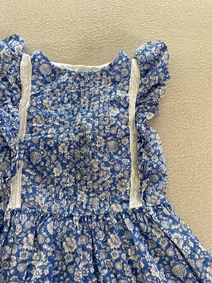 Polo Ralph Lauren A 字连衣裙女孩尺寸 6 蓝色花卉荷叶边分层纽扣 — 第 4/4 张图片