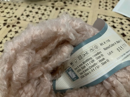 Yarn Bee Luciana Color Blush Yarn Discontinued Acrylic & Polyester - Picture 5 of 5