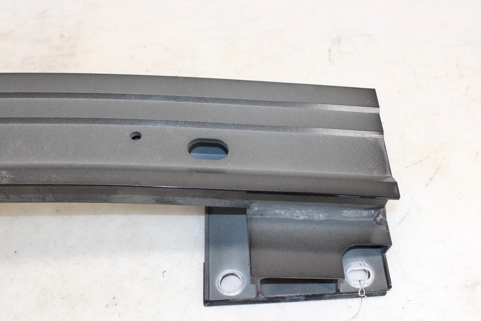 Barra de refuerzo de impacto trasero Fiat 124 Spider 2017-2019 OEM HP75 Foto 2 de 4