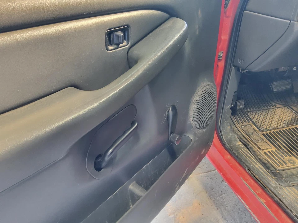 Conjunto de cremallera y piñón usado se adapta a: camioneta Chevrolet Silverado 1500 2006 Power S Foto 4 de 4