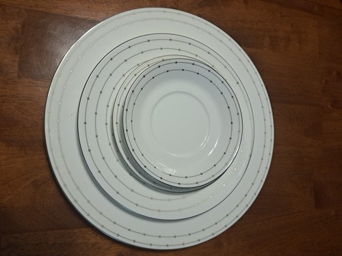 WEDGWOOD Parade 4 piece Set Bone China NWL - Picture 6 of 6