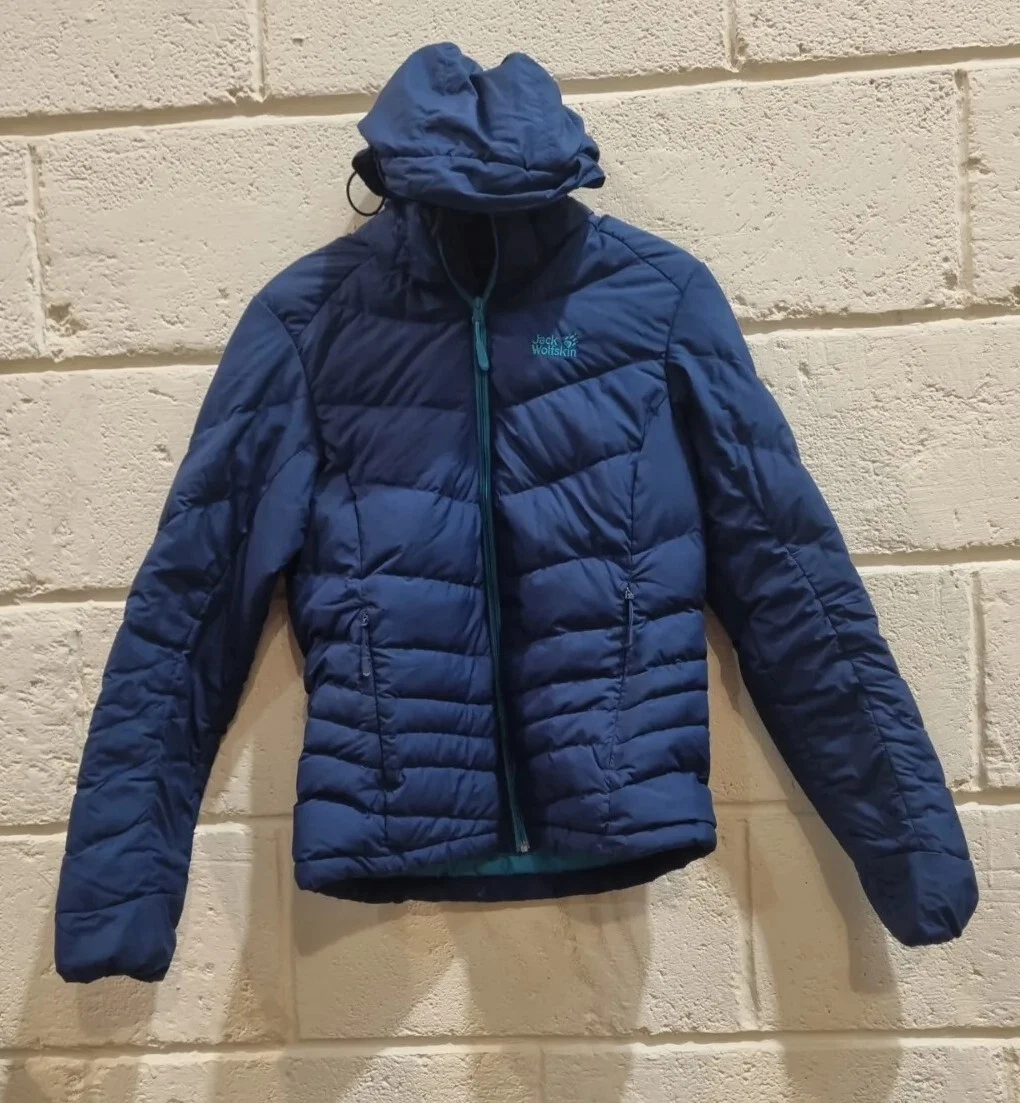 Puffer jacket deals jack wolfskin