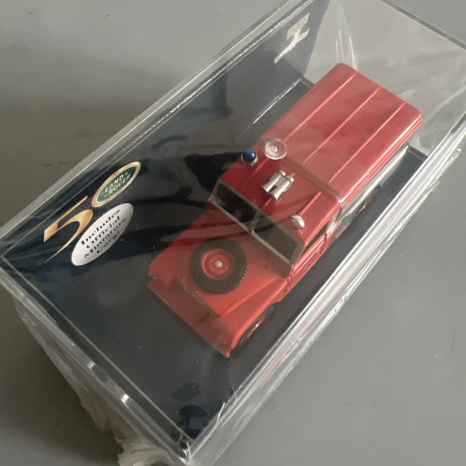 CORGI CLASSICS 1:43 50 YRS 07407 LAND ROVER CITY OF BATH FIRE BRIGADE / NEW - Image 2 of 4