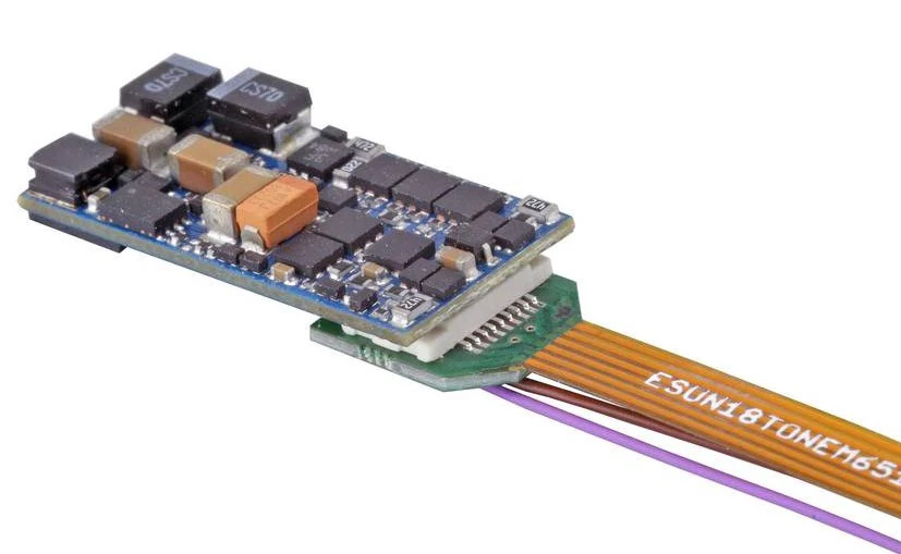 ESU Loksound 51995 Adapter Board, 18 Pin Next 18 to 8 Pin NEM652, Flex, 88mm, wi