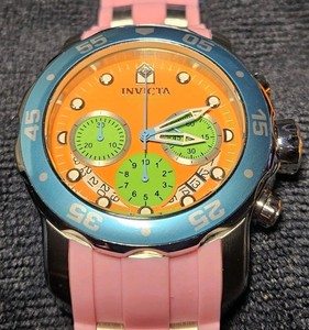 Invicta Venom Lady Puppy Edition Watch (price negotiable) Invicta Reserve Venom 42mm Chrono Gold Dial Lady Watch 186  main image 4
