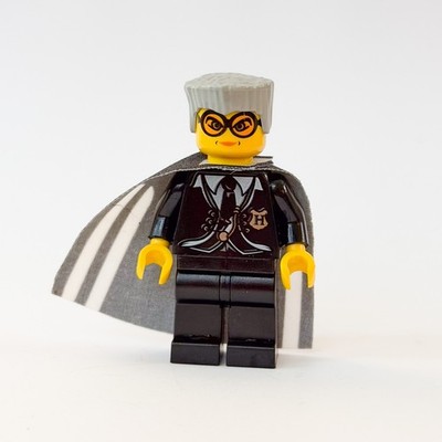 Lego Harry Potter MADAME HOOCH Minifigure 4726 with Cape
