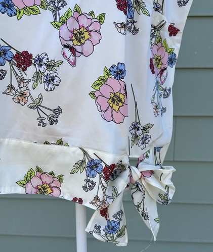 TALBOTS Womens Lightweight Polyester Top Floral Front Tie Side Multicolor W18 - Picture 2 of 7