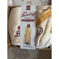  H‑E‑B Brand Shop Bakery Convha Hooded Throw Blanket 90" x 60"