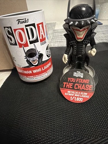 Funko Soda DC Batman Who Laughs Vinyl Figure - LE 1/1600 PX Exclusive Glow Chase