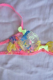 Agent Provocateur Pink Zuri Underwired Bra Size 30B Italian Tulle Sheer