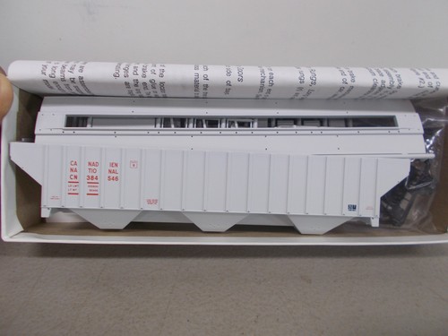 INTERMOUNTAIN~ COCHE TOLVA CUBIERTA NACIONAL CANADIENSE 3 BAHÍAS # 384546 ~KIT~ESCALA HO | Zustand: New