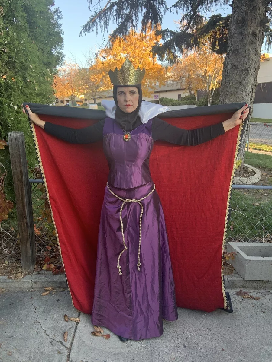 Disney Snow White and the 7 Dwarves Adult Evil Queen Costume