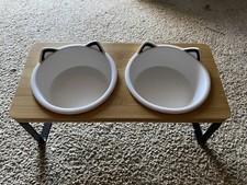 Elevated Cat Feeder