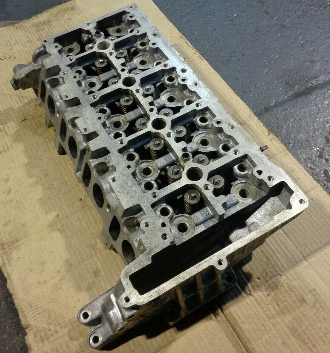 RECONDITONED BMW B47 B47D20A Diesel Cylinder Head 155733901 