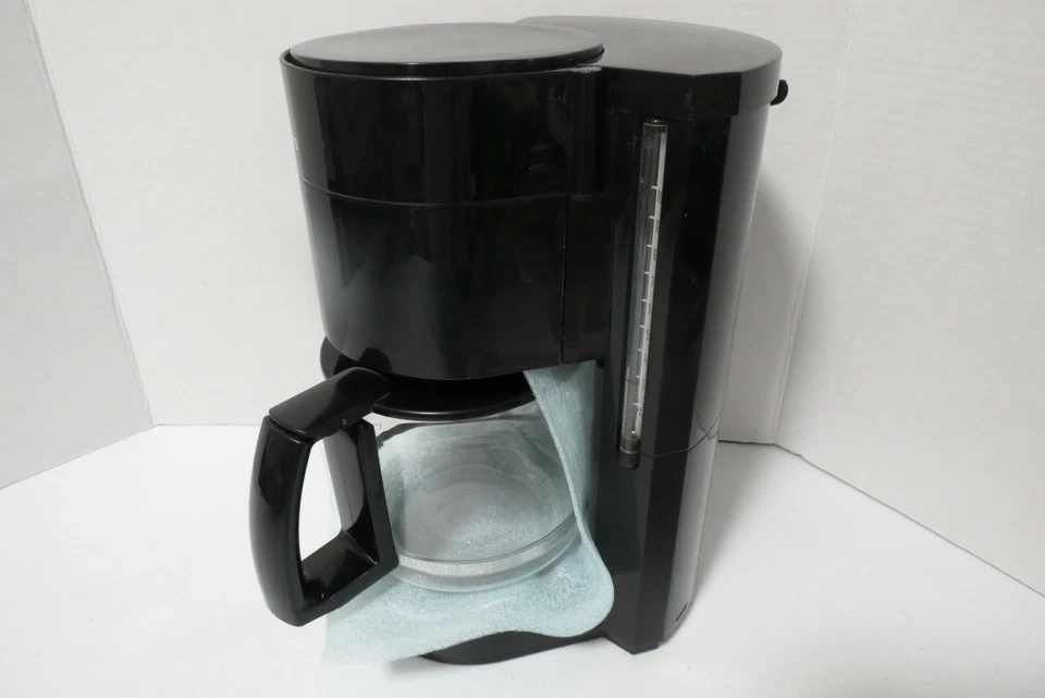 Krups Type 321 10 Cup Automatic Coffee Maker, Glass Carafe - Black - Image 2 of 4