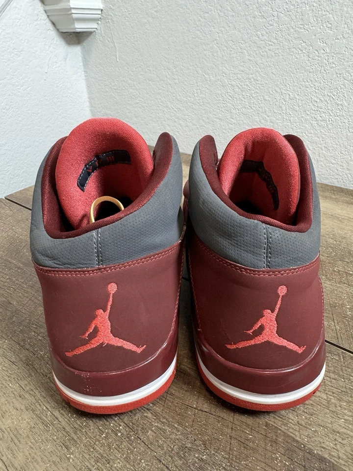 Zapatos de baloncesto Nike Air Jordan Flight Club años 90 gris oscuro/rojo fusión para hombre talla 13 Foto 4 de 4