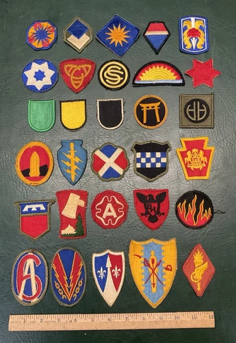 Lot of 30 WW2 & Post War & Vietnam Era U.S. Army Military Patches